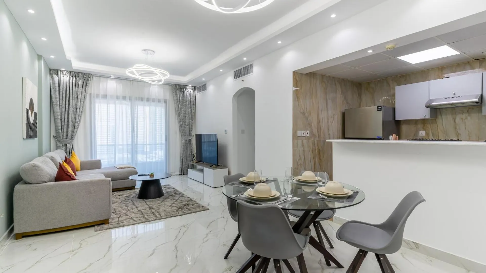 Dubai Marina - 2Bhk Luxurious Apartment