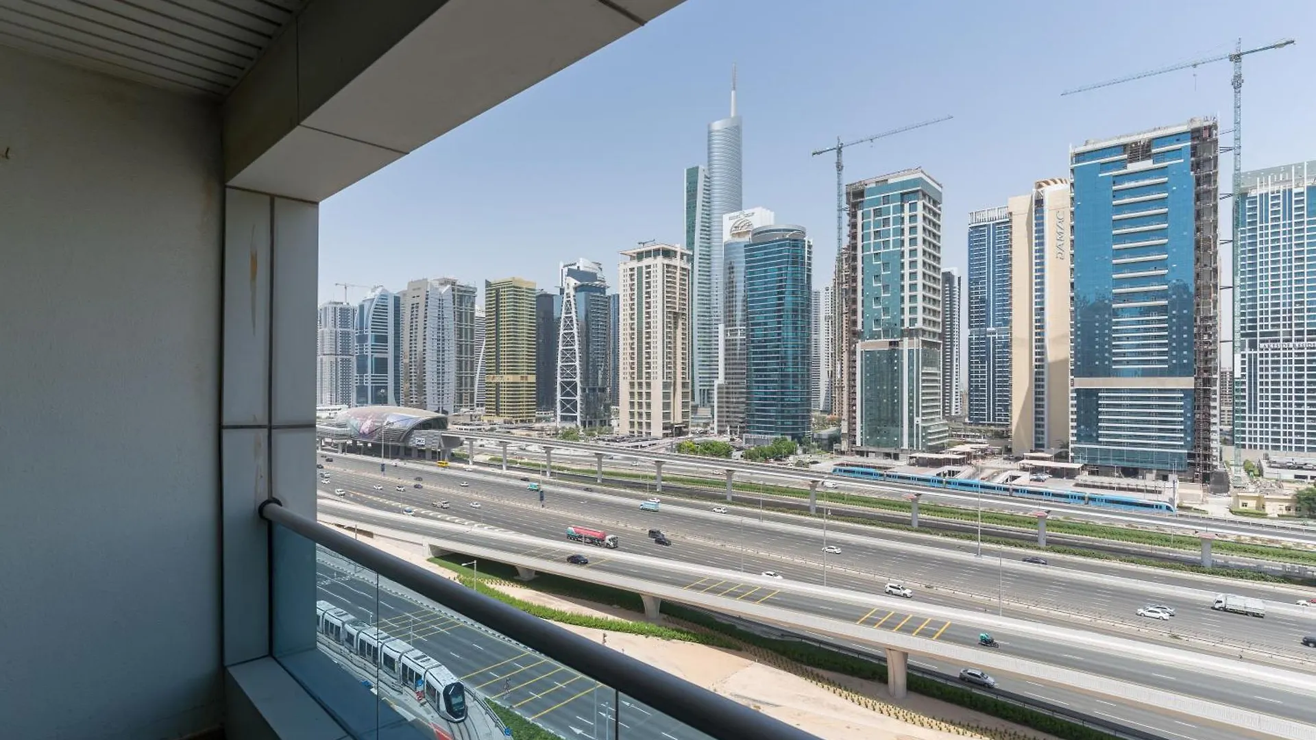 Dubai Marina - 2Bhk Luxurious Apartment